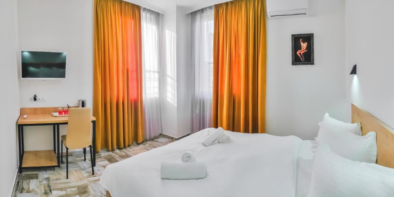 Westay Hotel Tbilisi Exteriör bild