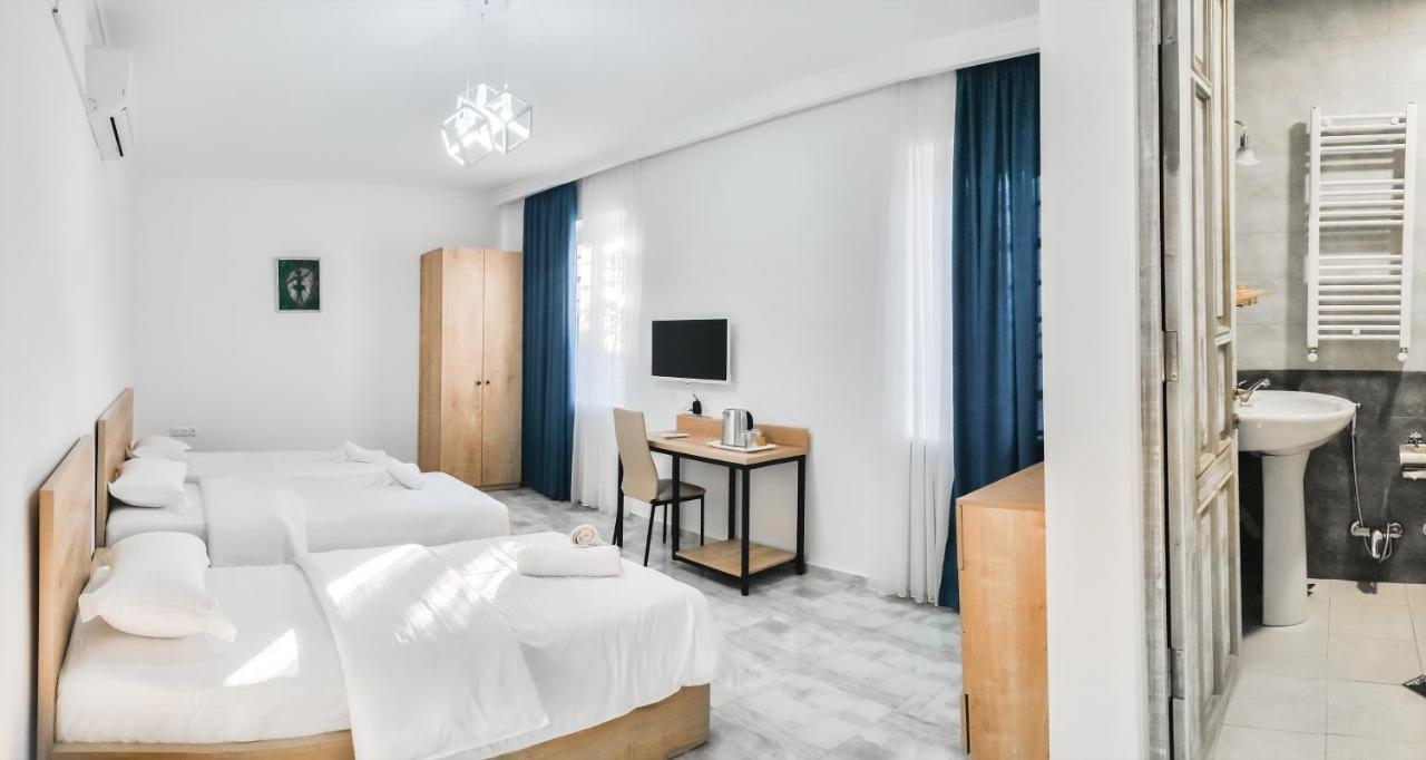 Westay Hotel Tbilisi Exteriör bild