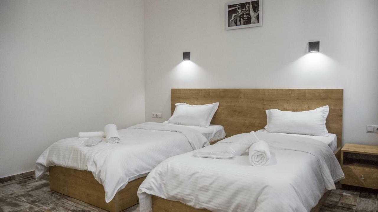 Westay Hotel Tbilisi Exteriör bild